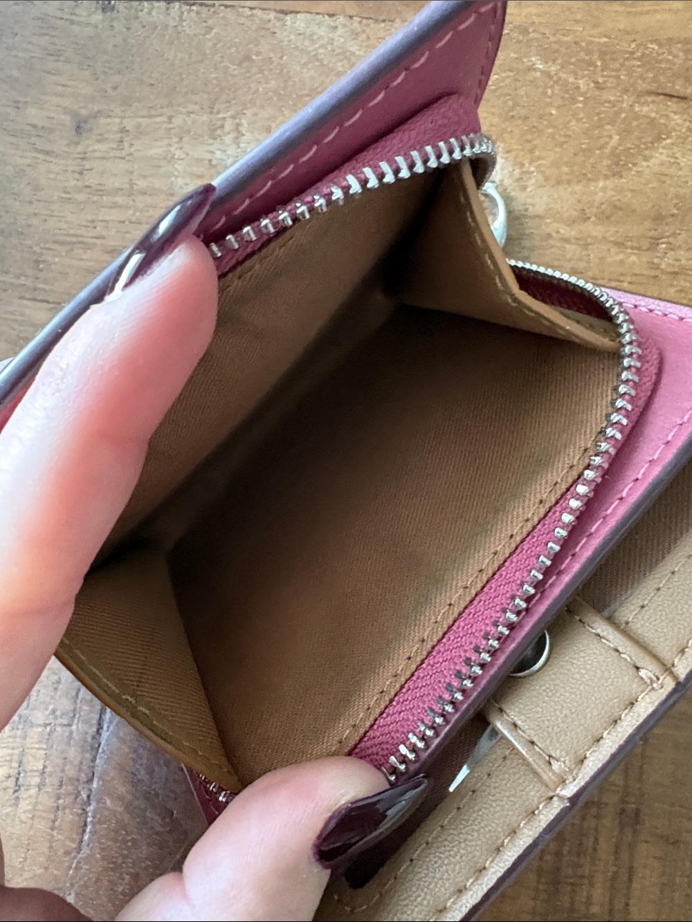 Coach Cream Leather Wallet with Pink Flamingo Print - Picture 7 of 8